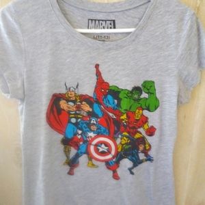 Marvel Superheroes tee-shirt Junior's size Large (11-13)